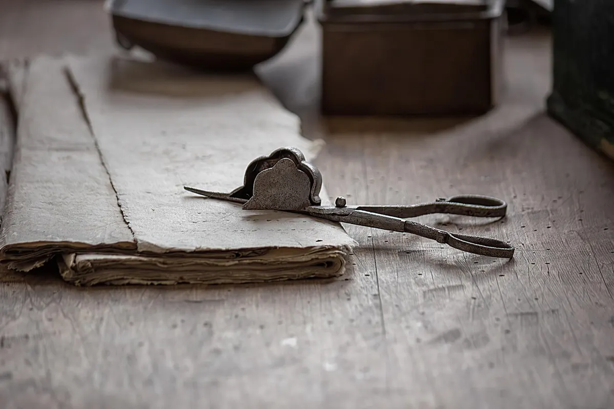 How to Identify Antique Brass Candlesticks: A Beginner's Guide